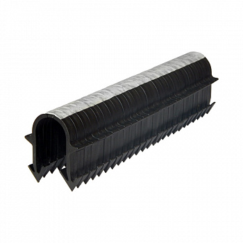 910233